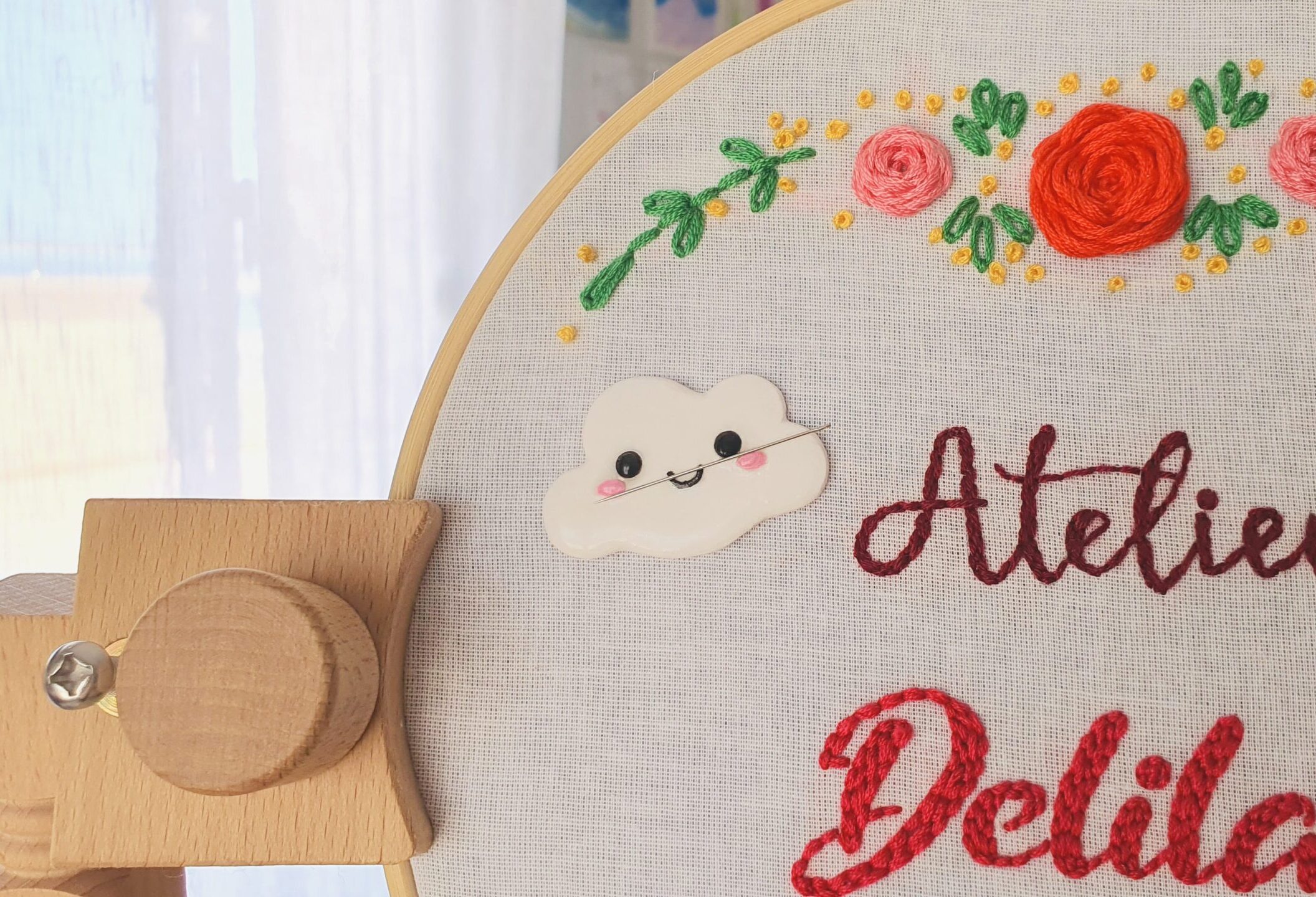 DIY: How to make a cute needle minder